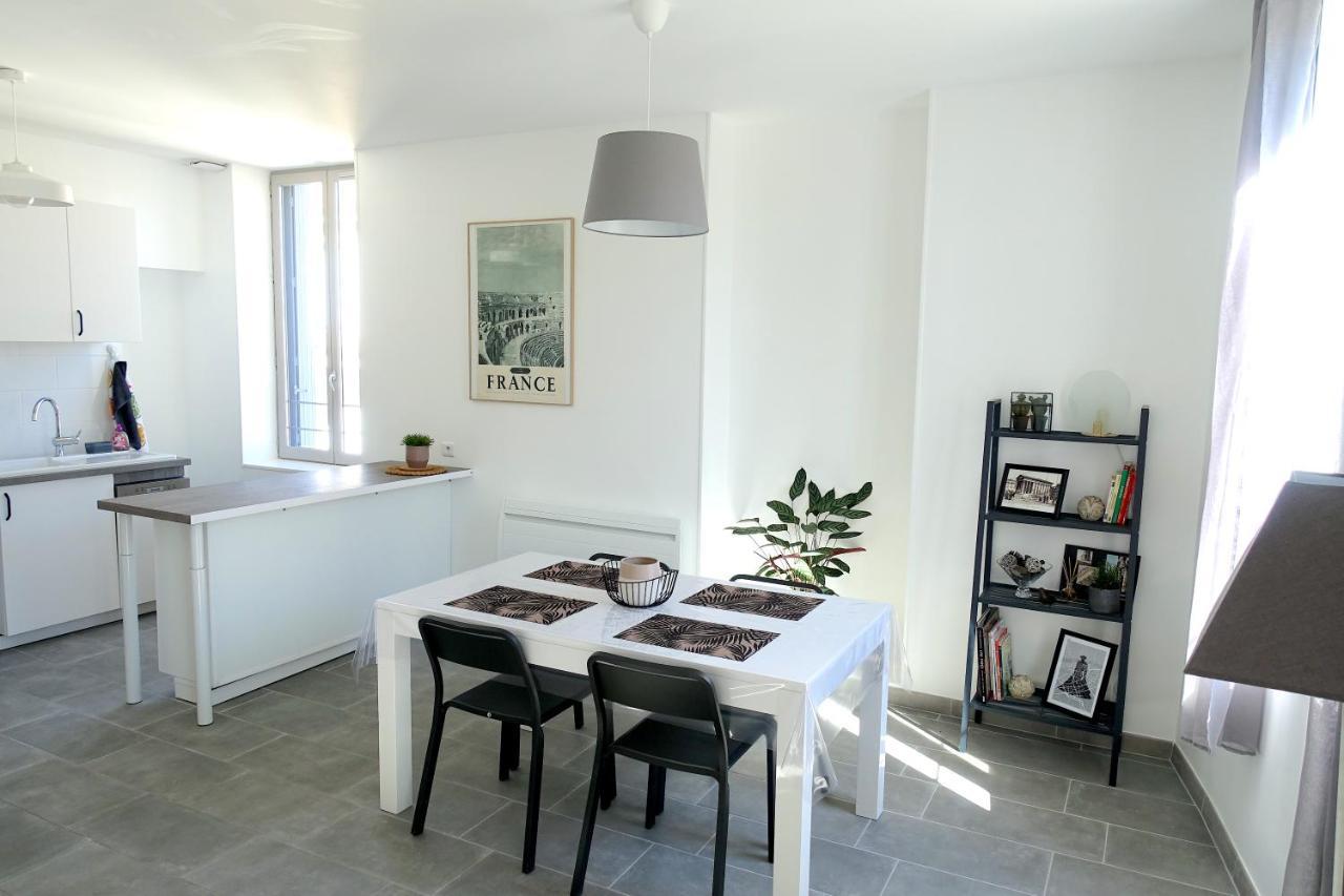 Maison Carree/Coeur Historique De Nimes - Superbe Appt 55M² Kültér fotó