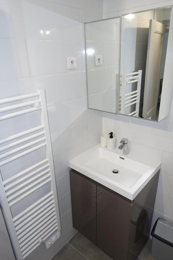 Maison Carree/Coeur Historique De Nimes - Superbe Appt 55M² Kültér fotó